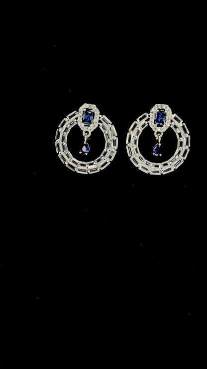 Minimalist Hoop Earrings – Simple & Stunning